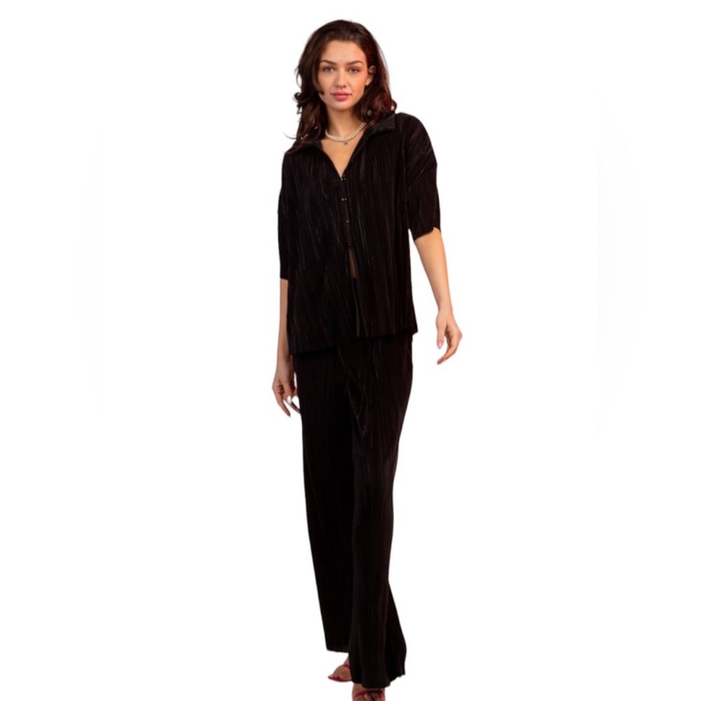 #29 Black Pleated Woven Top & Pant Set Size Small